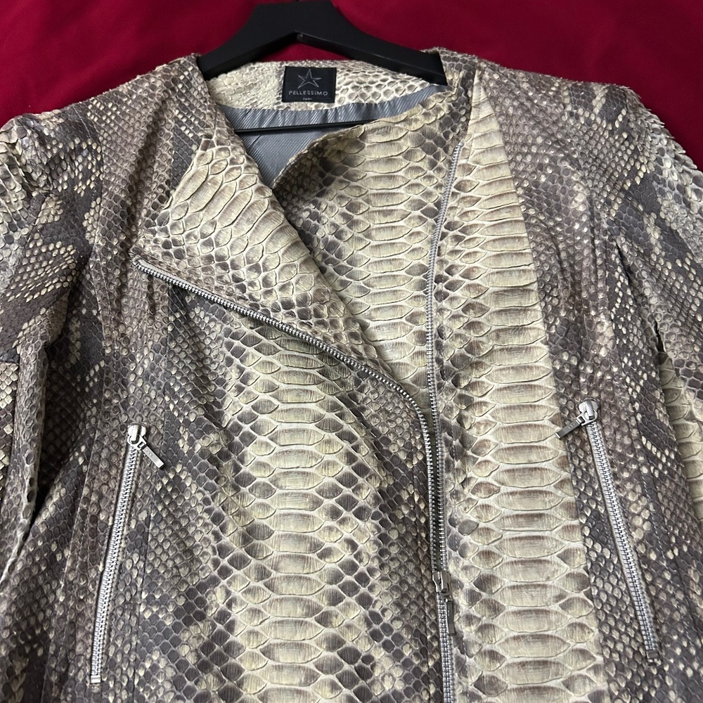 Pellessimo snakeskin jacket